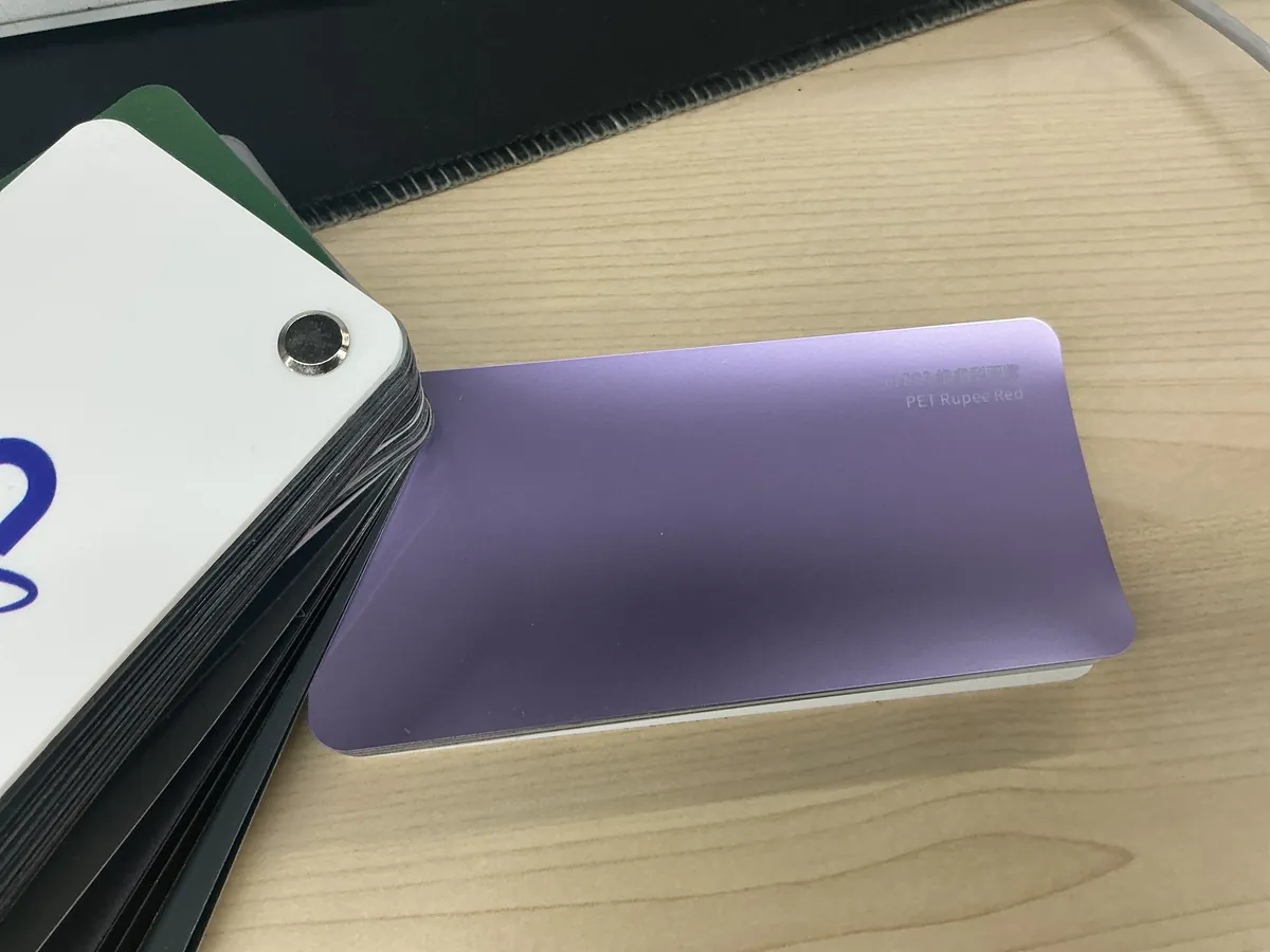 LL003 PET Dreamy Silver Phantom Purple car wrap film swatch